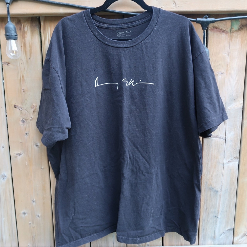 Perry Ellis Signiture Tshirt